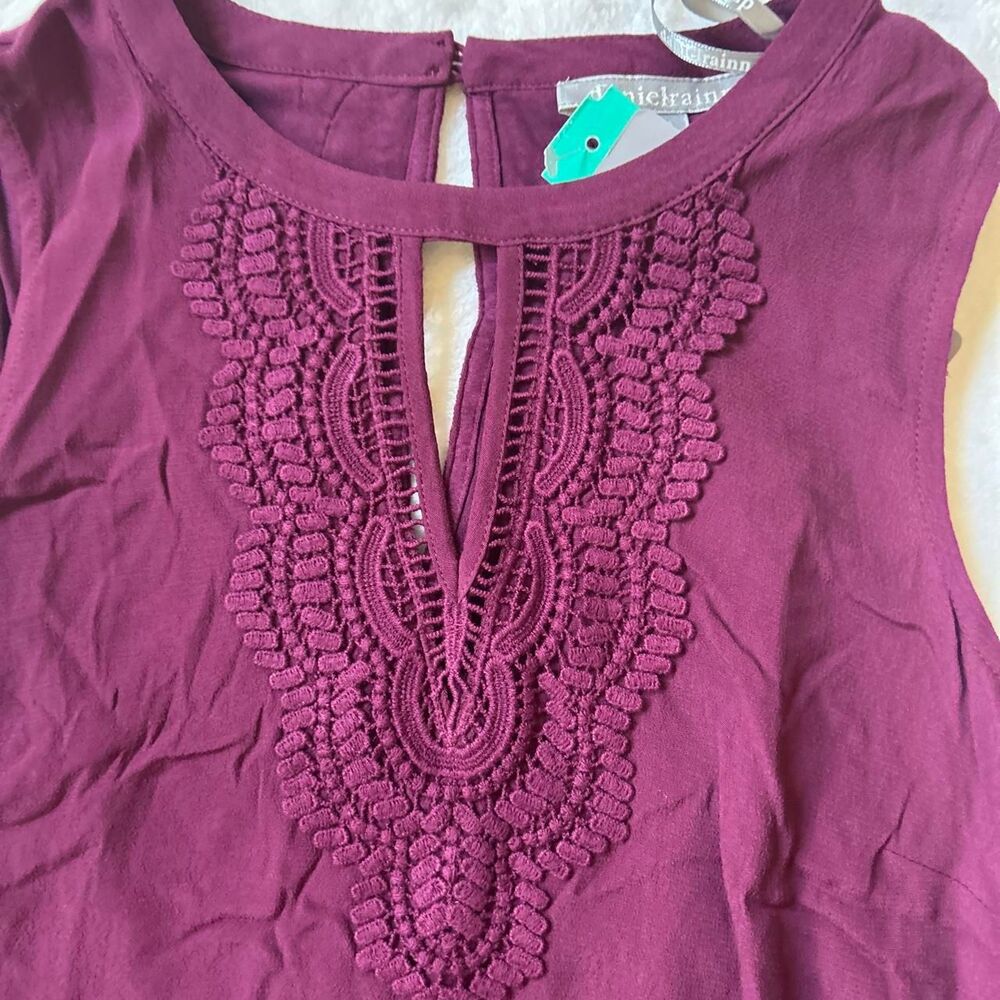 daniel rainn Burgundy Quin lace keyhole crochet top sleeveless women's small - Picture 4 of 6